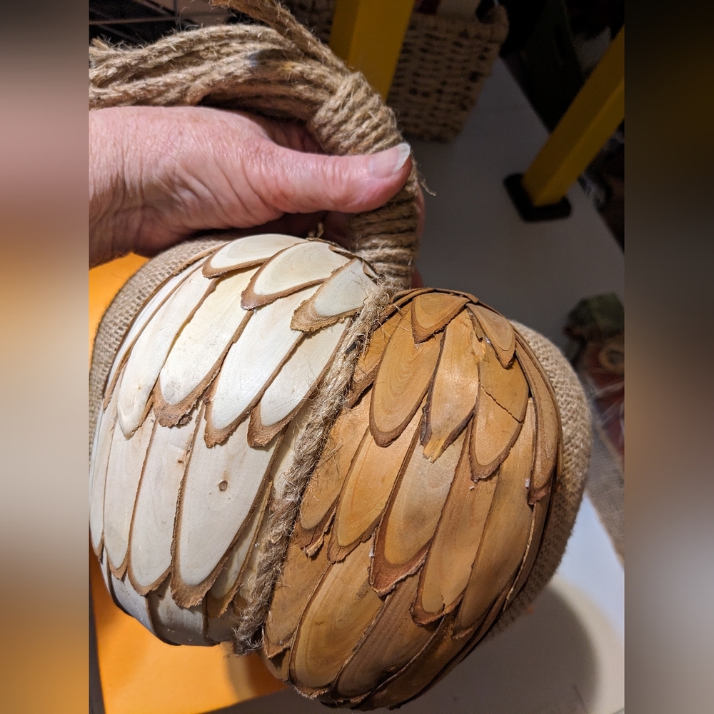 Box#5  🔥 5 For $35 🔥 Two Fall Decor Pumpkins - Picture 3 of 14